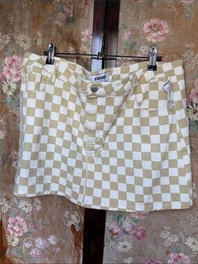 Checkerboard Mini Skort in Beige & White